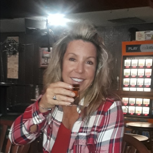 Meet your Posher, Diane - Picture 1 of 1